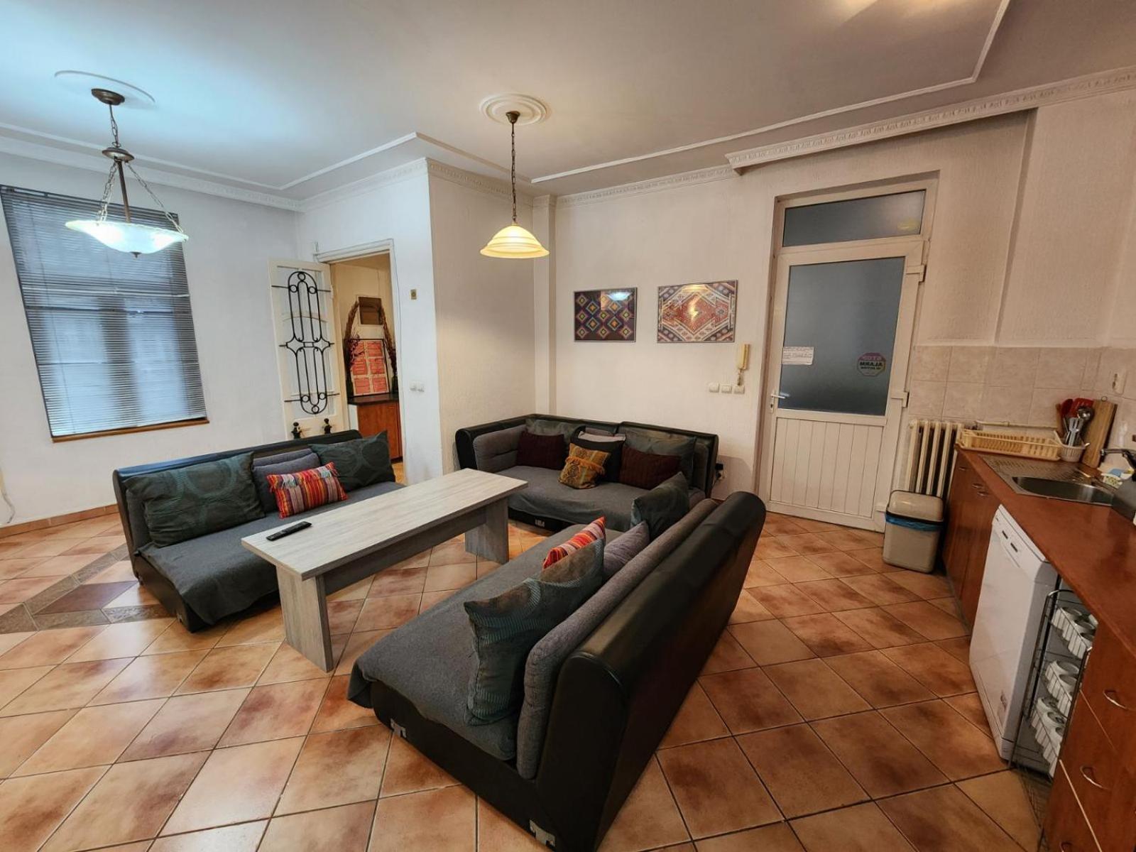 Authentic Belgrade Centre Apartments For Large Groups, Republic Square - Up To 47 People In 5 Apartments Zimmer foto