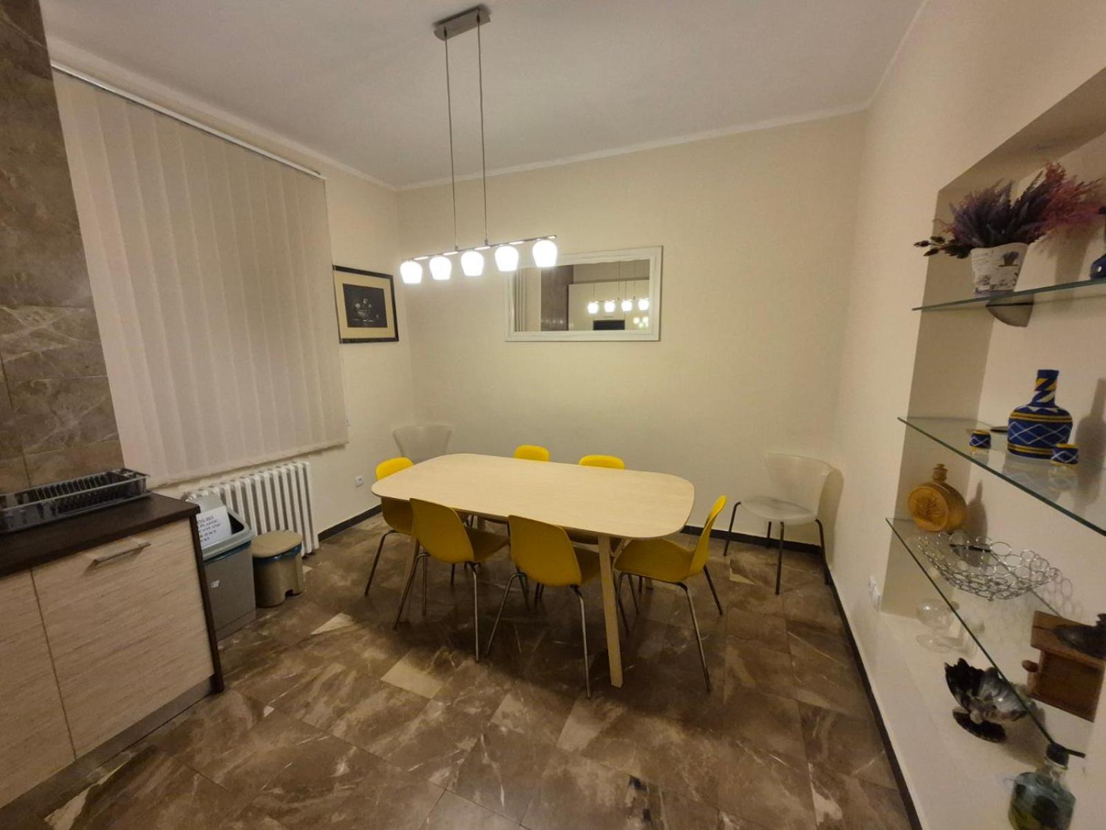 Authentic Belgrade Centre Apartments For Large Groups, Republic Square - Up To 47 People In 5 Apartments Zimmer foto