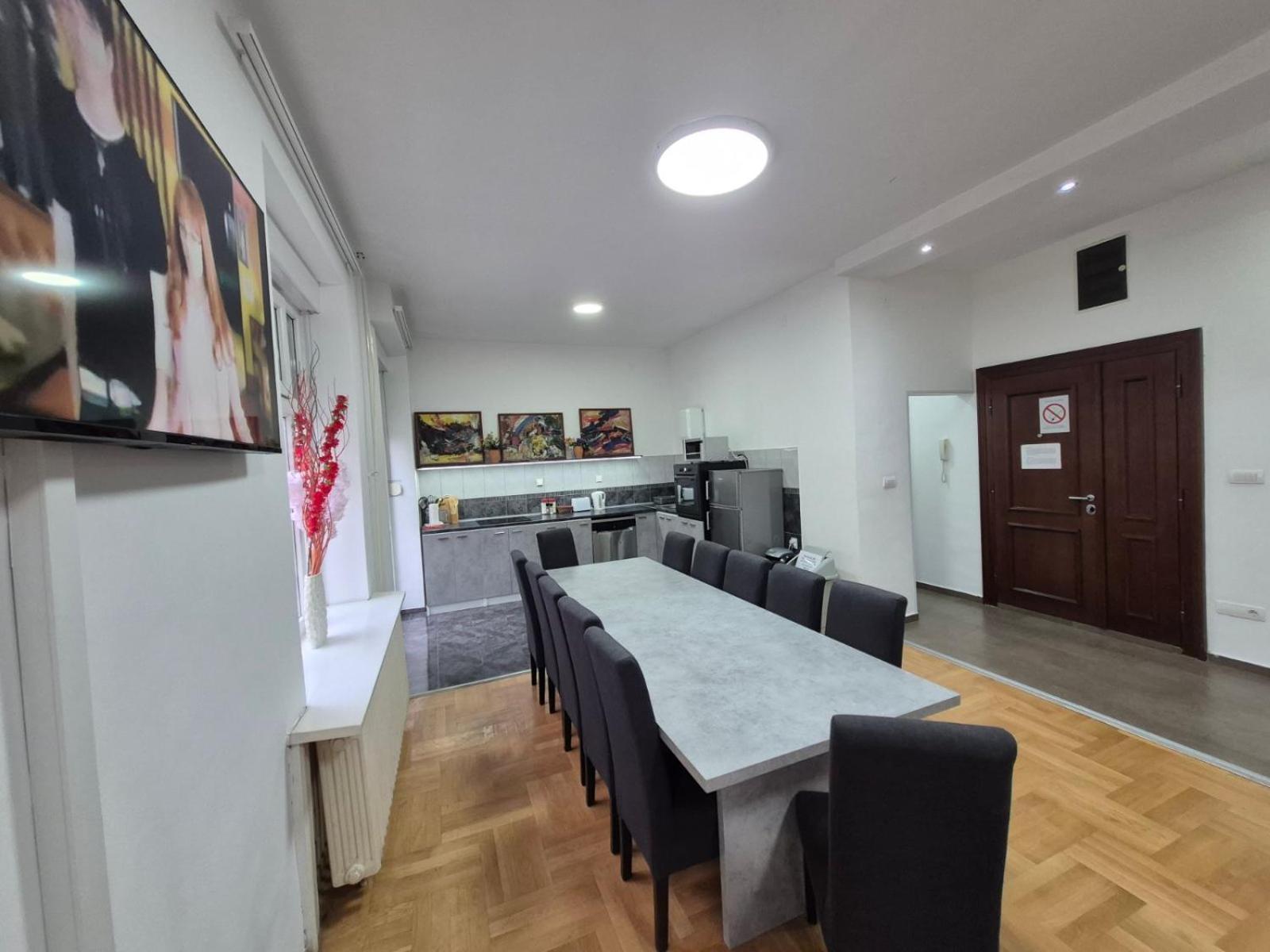 Authentic Belgrade Centre Apartments For Large Groups, Republic Square - Up To 47 People In 5 Apartments Zimmer foto