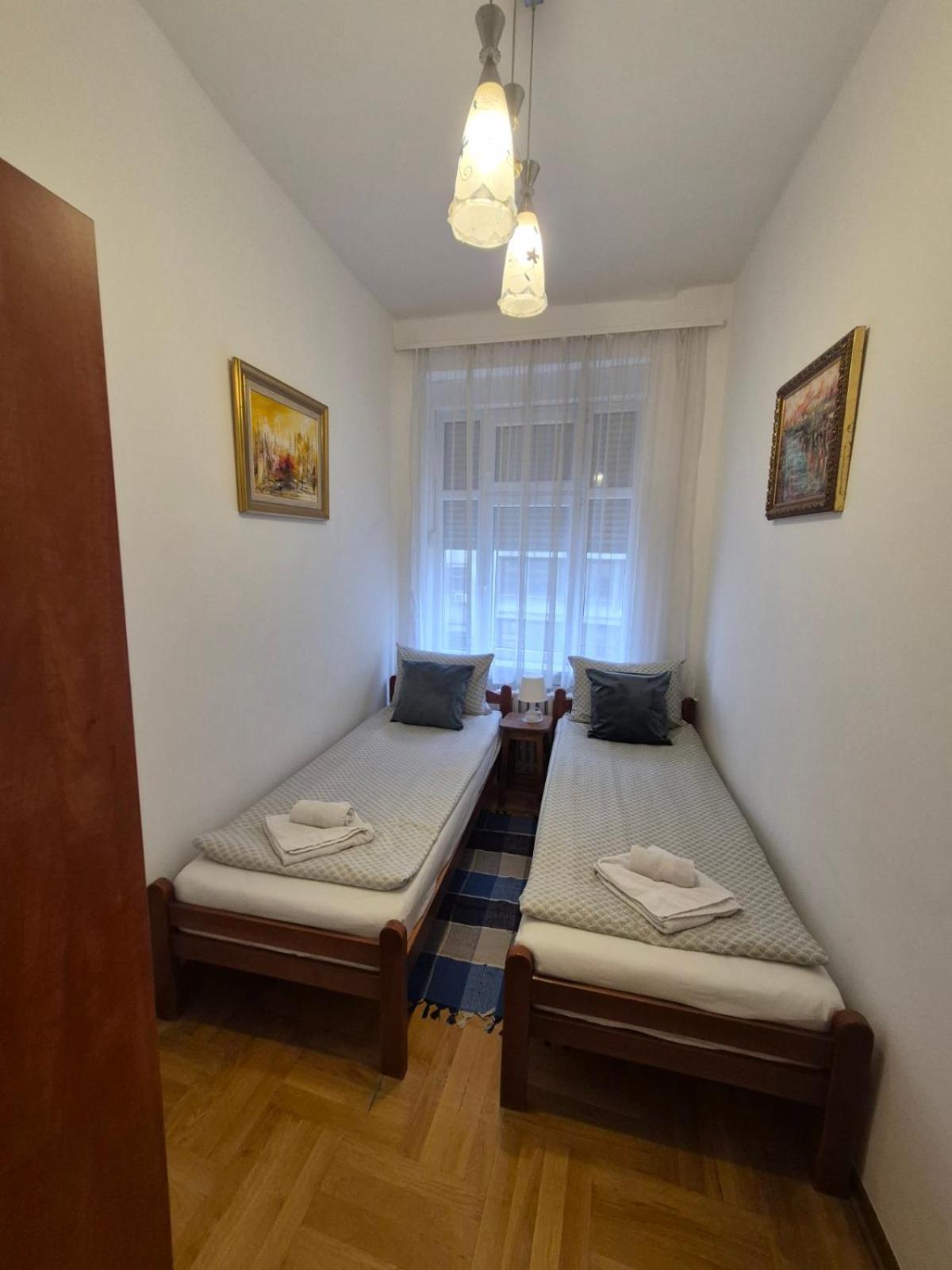 Authentic Belgrade Centre Apartments For Large Groups, Republic Square - Up To 47 People In 5 Apartments Zimmer foto