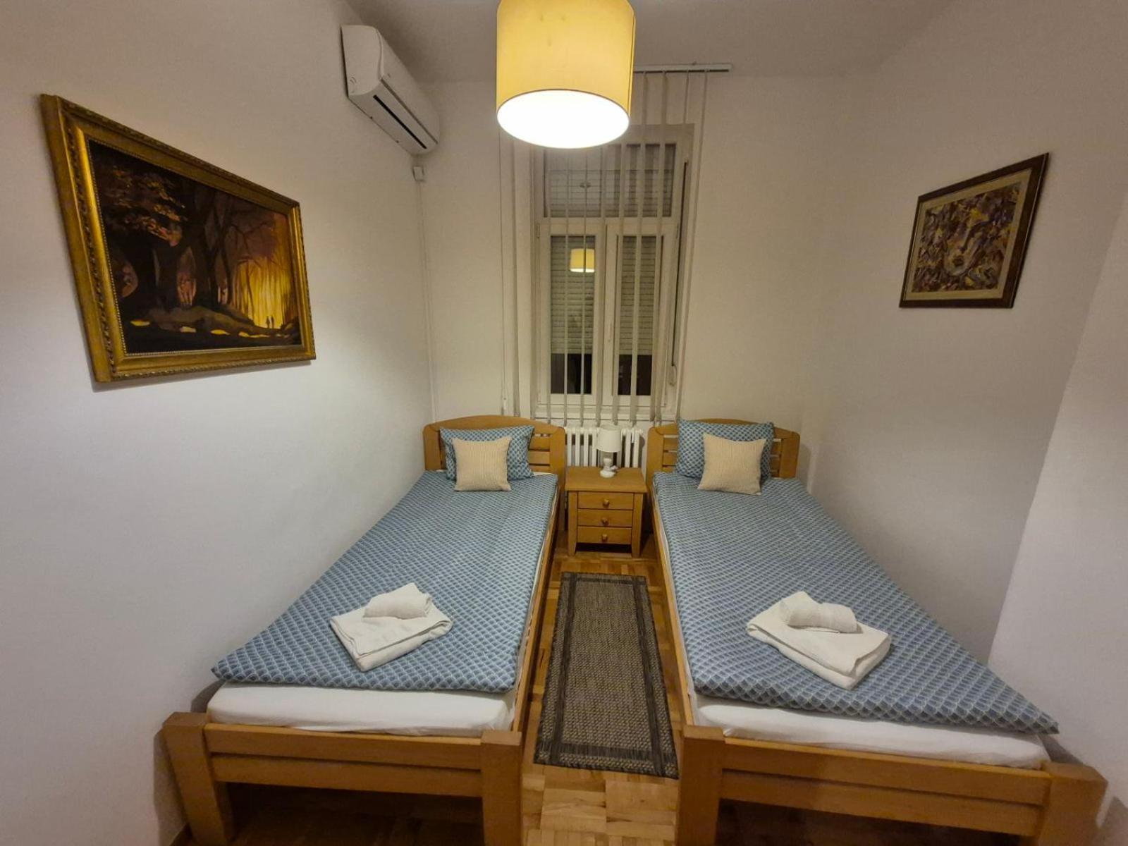 Authentic Belgrade Centre Apartments For Large Groups, Republic Square - Up To 47 People In 5 Apartments Zimmer foto