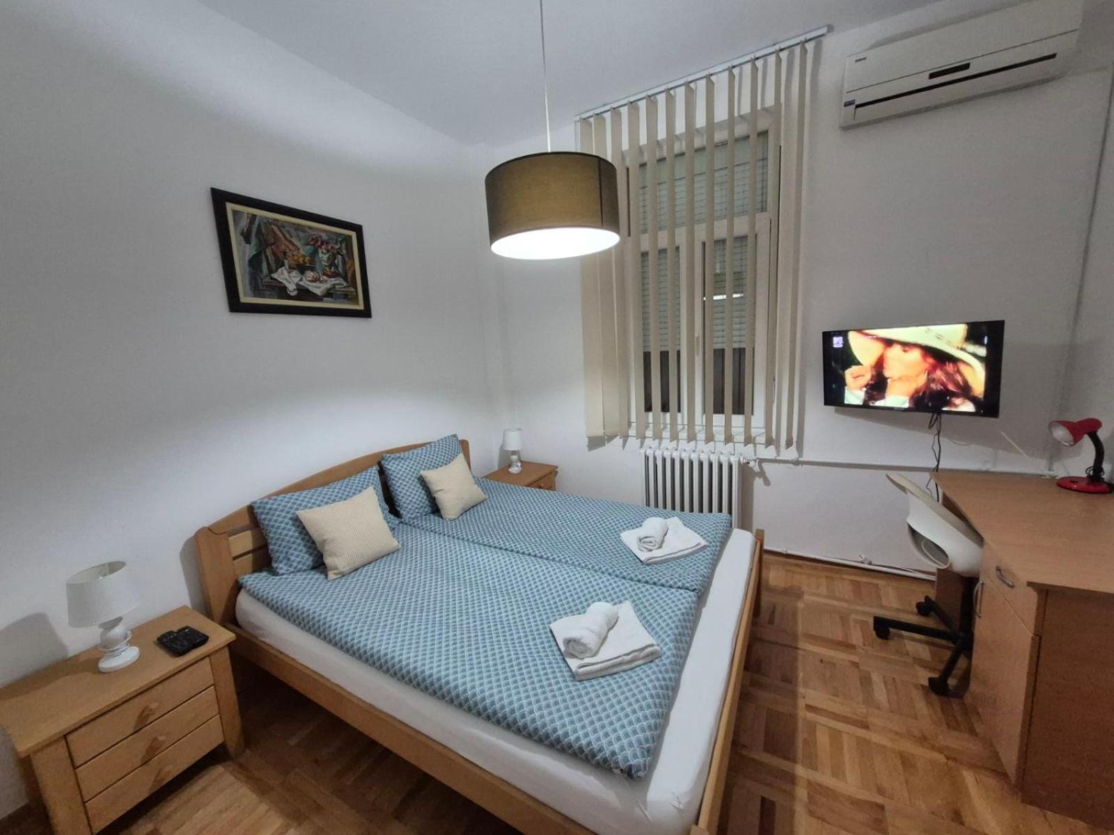 Authentic Belgrade Centre Apartments For Large Groups, Republic Square - Up To 47 People In 5 Apartments Zimmer foto